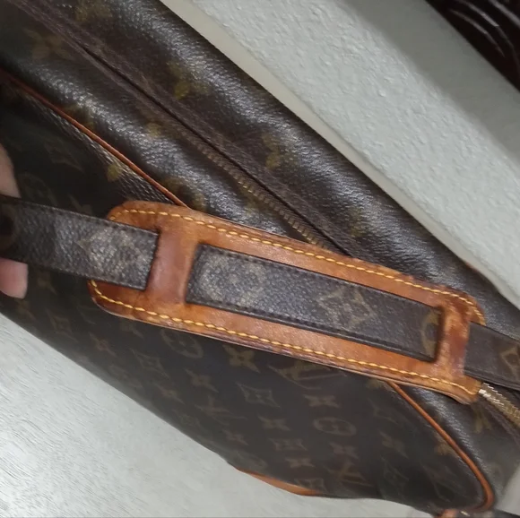 Vintage Louis Vuitton Nil Crossbody MM - 100% Authentic